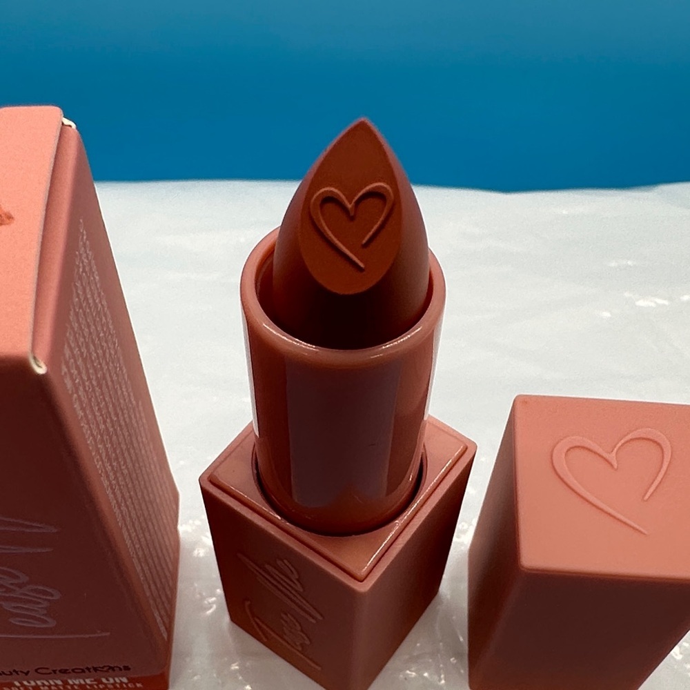 Beauty Creations Tease Me Soft Matte Lipstick - Coral Pink - Picture 6 of 6